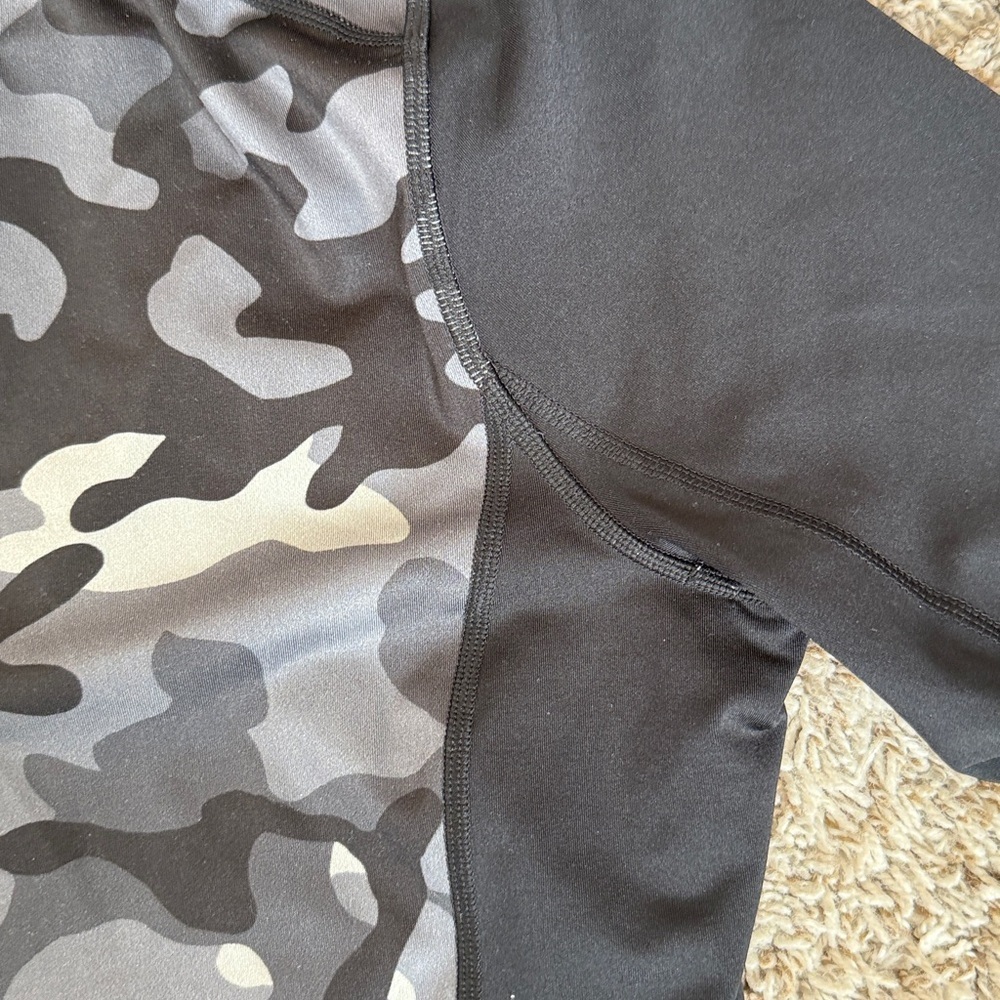 Lauren Ralph Lauren Quarter Zip Long Sleeve Athletic Camo Black Orange Large - Picture 7 of 8